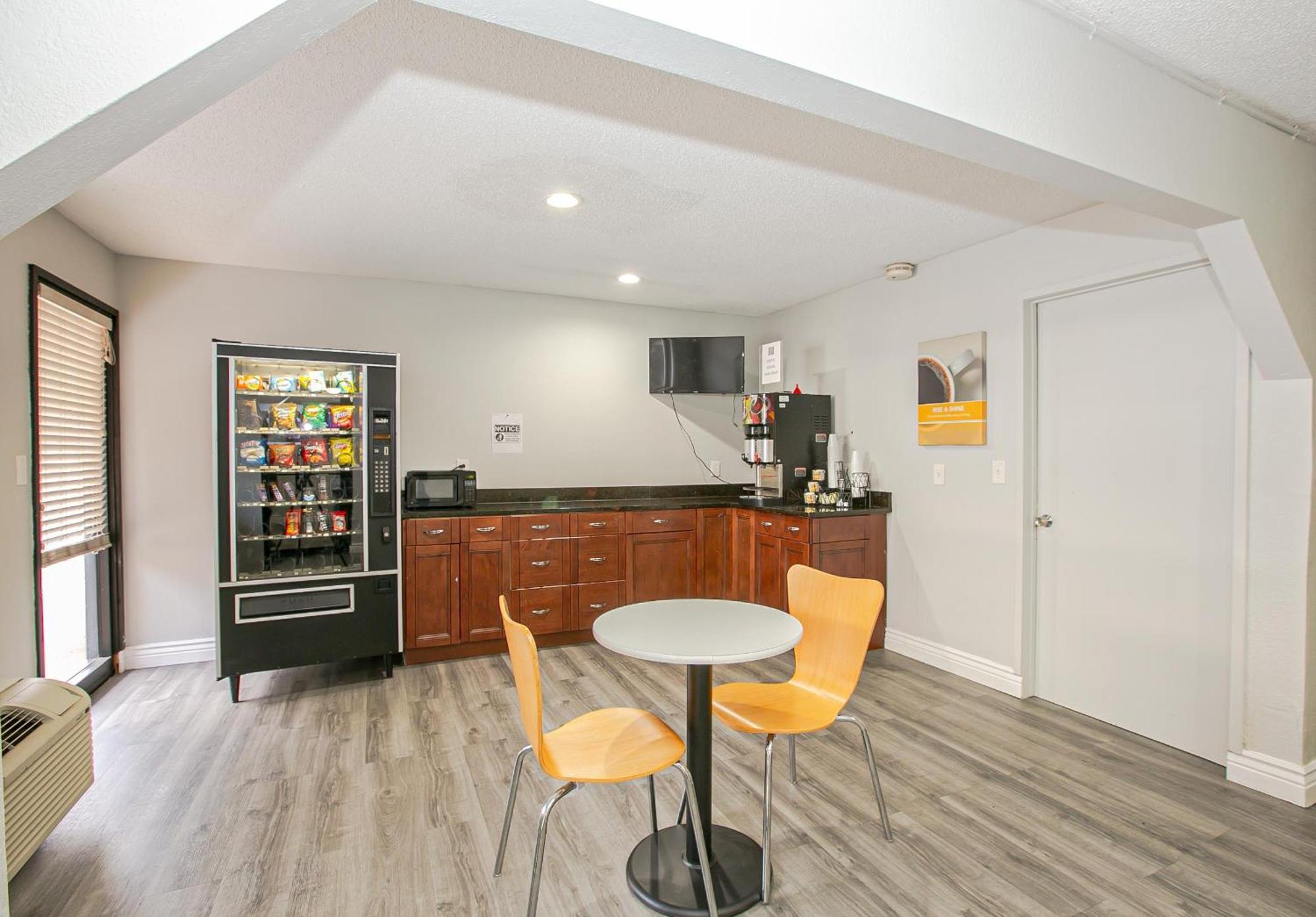 Motel 6-Dayton, Oh - Englewood מראה חיצוני תמונה